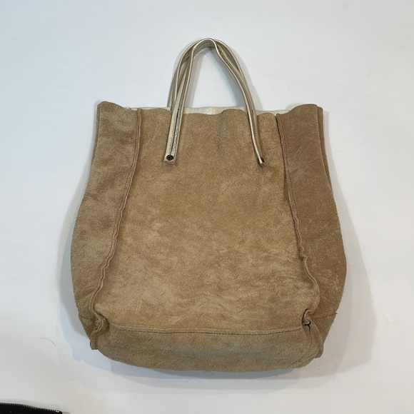 Ampersand as Apostrophe Tall Soft Gold Tote Leather - Picture 12 of 14